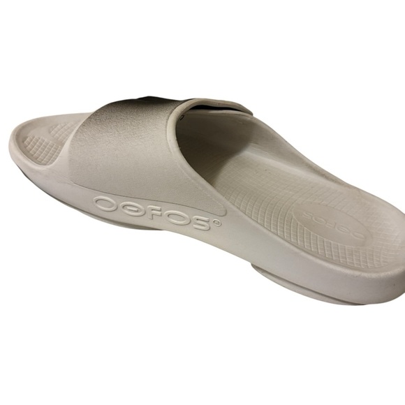 OOFOS OOahh Sport Flex Slide Sandals. In great conditions - Picture 7 of 12